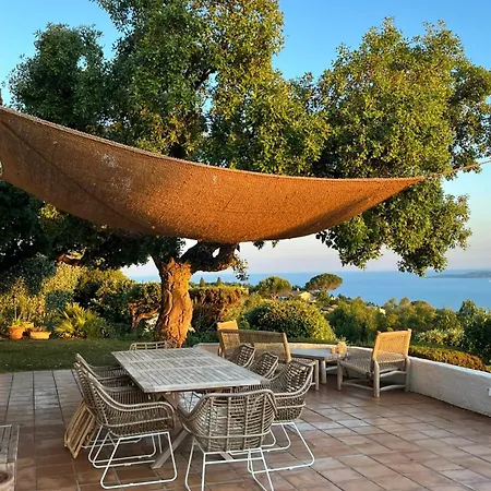 La Maison Du Sud Vue A Couper Le Souffle Aux Issambres Semesterbostad Les Issambres